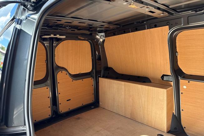 VOLKSWAGEN Caddy Photo 9
