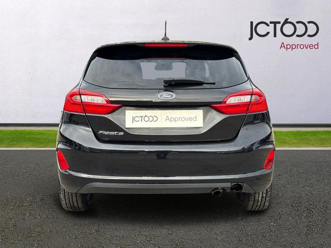 Ford Fiesta Photo 7