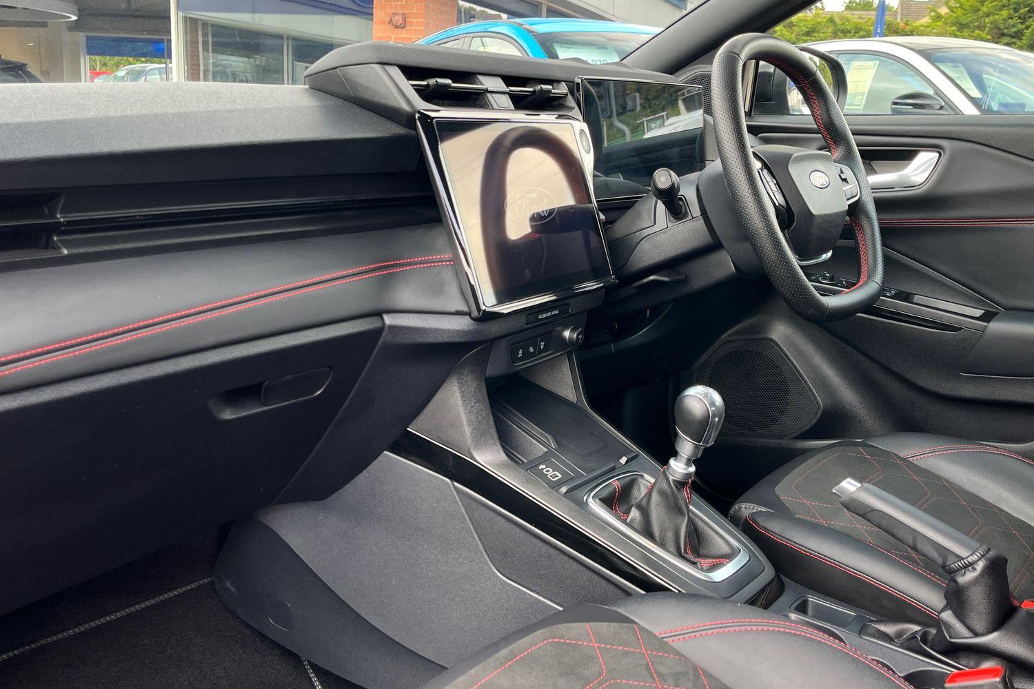 Ford PUMA Photo 17