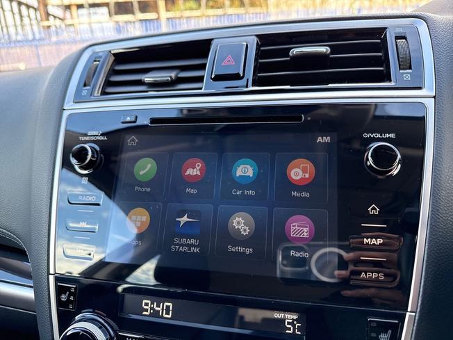 SUBARU Outback Photo 13