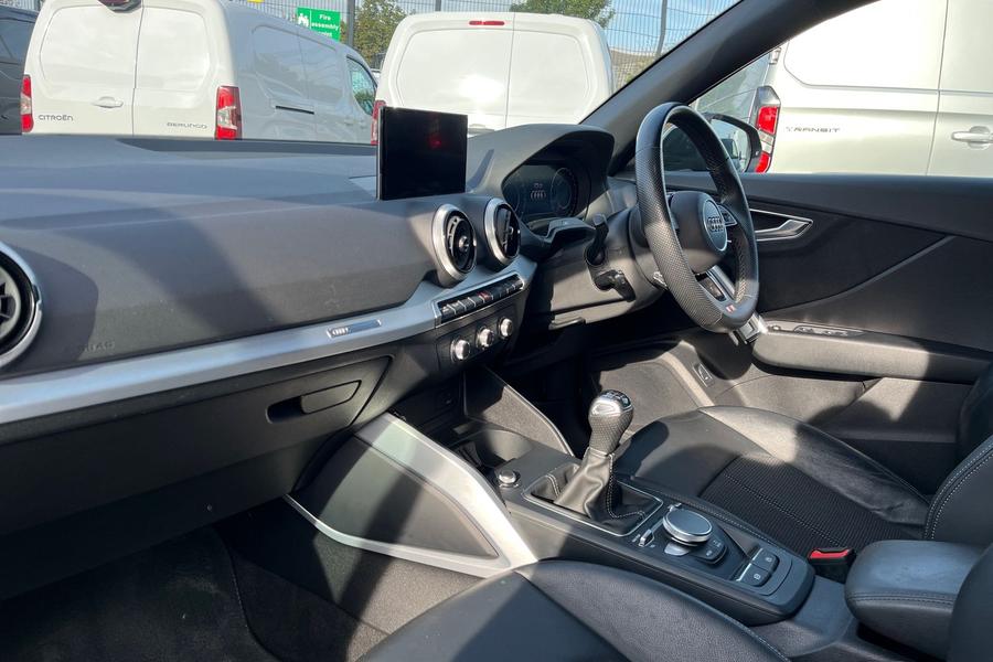 Audi Q2 Photo autoimg-fca0150cf059c1304a761403195719be1a09c0e8.jpg