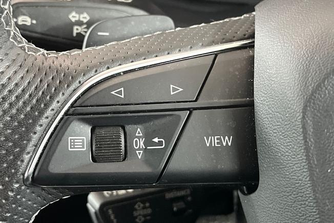 Audi Q8 Photo 16