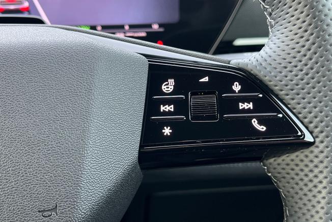 AUDI Q6 E-Tron Photo 17