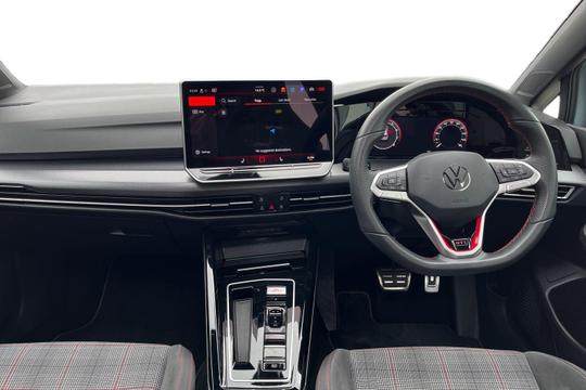 Volkswagen Golf Photo autoimg-fcac45068e55824cc90e54238c09d877476c76a8.jpg