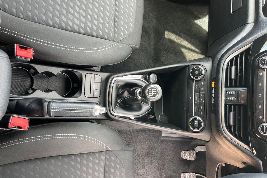 Ford Fiesta Photo autoimg-fcad30fde479ec8e40a815b6f38fd75933b1ab45.jpg