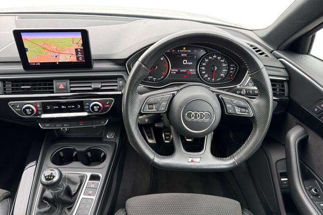 AUDI A4 Avant Photo 11