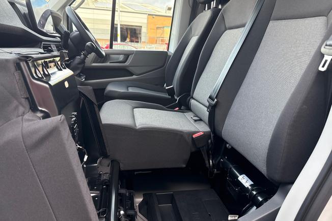 Volkswagen Crafter Photo 30