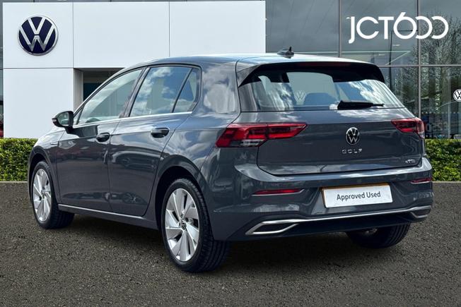 Volkswagen Golf Photo 3