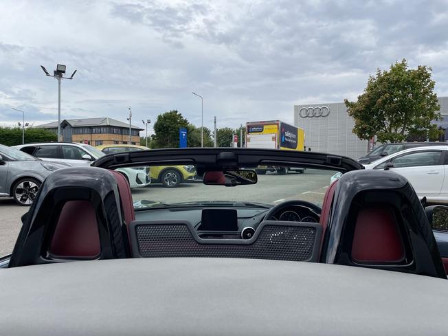 MAZDA MX-5 Photo 35