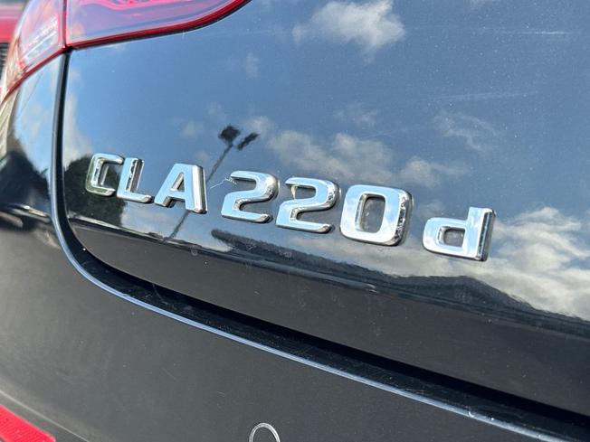 MERCEDES-BENZ CLA Photo 32