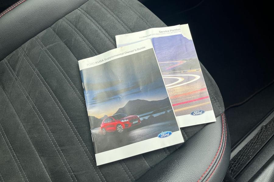 Ford KUGA Photo autoimg-fcbcbe357a9395d2d11991348177f116a26cb768.jpg