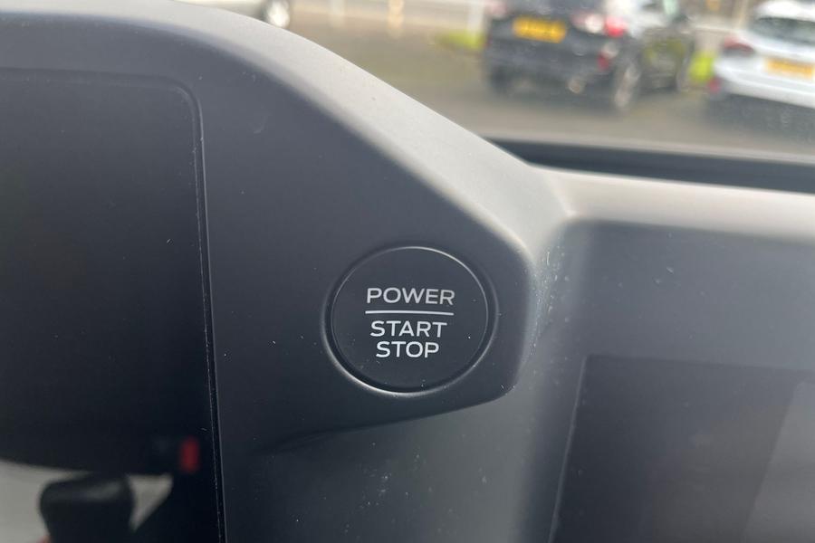 Ford TRANSIT CUSTOM Photo autoimg-fcbd5b7482929853ebe3e3820d7d87f2aa1d9f06.jpg
