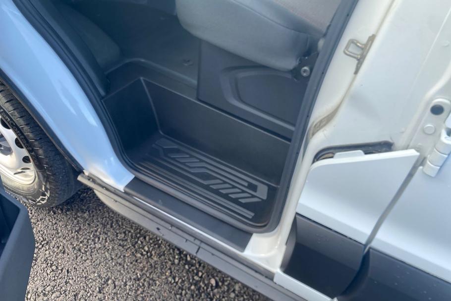 Used FORD TRANSIT YP75KHW 15