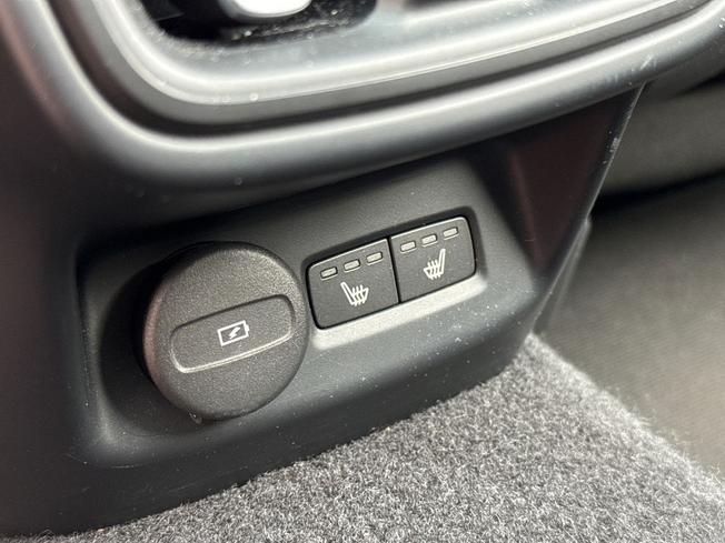 POLESTAR Polestar 2 Photo 45