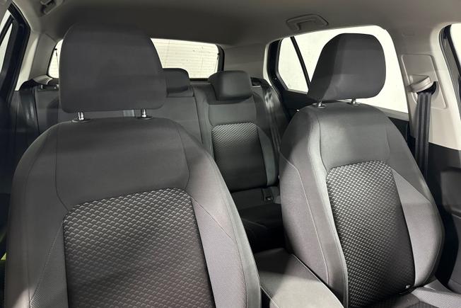 VOLKSWAGEN Golf Photo 25