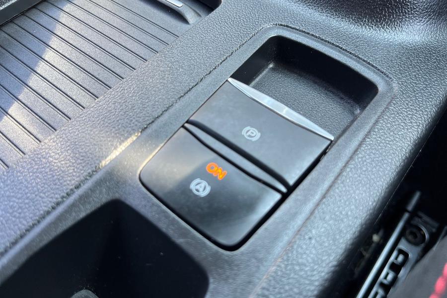 Ford Focus Photo autoimg-fcca2426f555b69e76ac313d59fee2ccdde86f8f.jpg