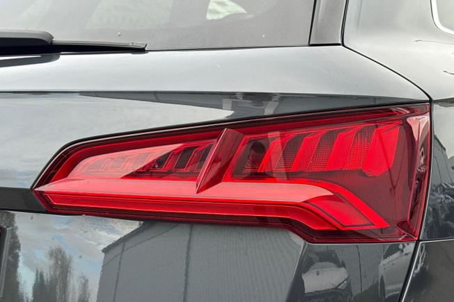 AUDI SQ5 Photo 18