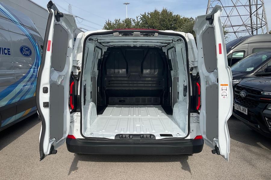 Ford E-Transit Custom Photo autoimg-fcd273200db07dc00f82b02e59f73b827698a47a.jpg