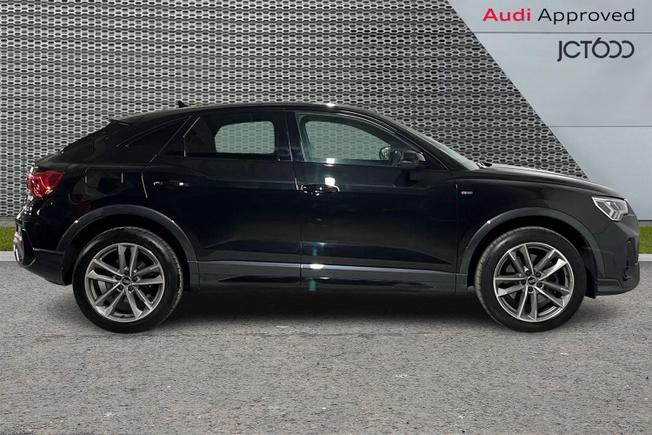 AUDI Q3 Photo 4