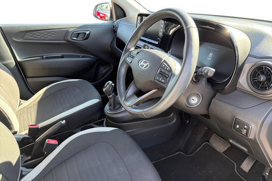 Hyundai I10 Photo autoimg-fce20e99cfadfe269de1dc32af97cf8e93ebda18.jpg