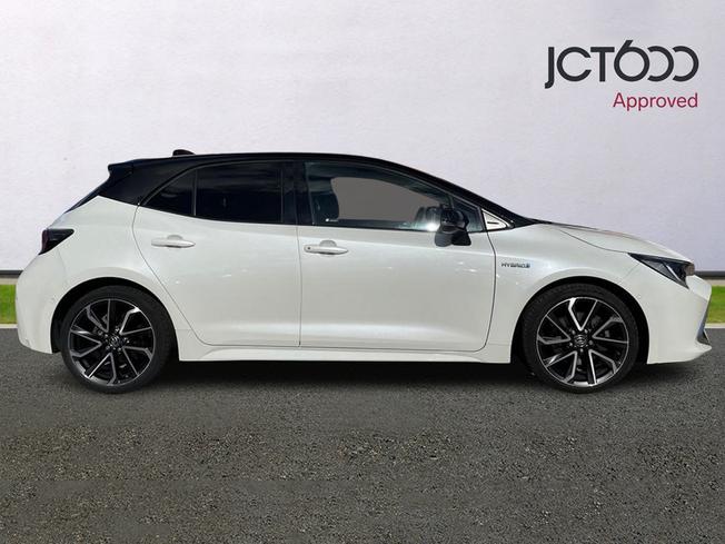 TOYOTA Corolla Photo 4