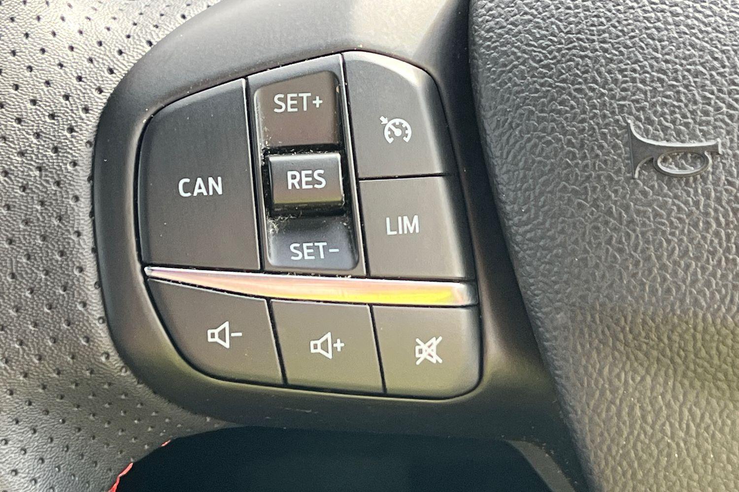 Ford FOCUS Photo 37