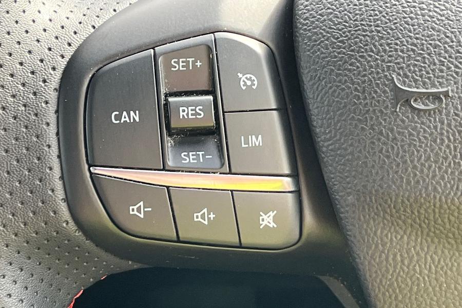 Ford FOCUS Photo autoimg-fce4e288a1a05c07e87d41db8d625fc8748d9018.jpg