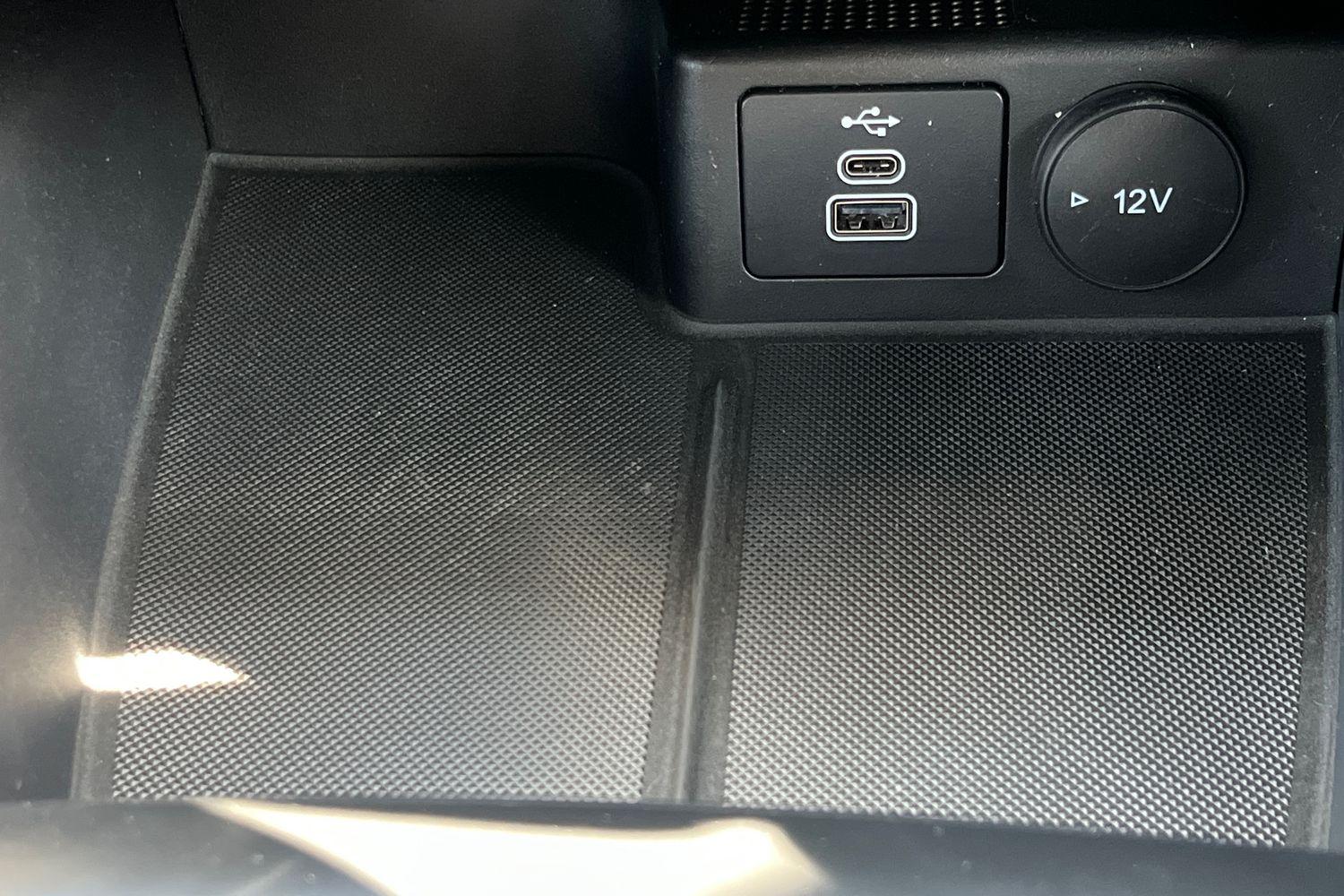 Ford Kuga Photo 32