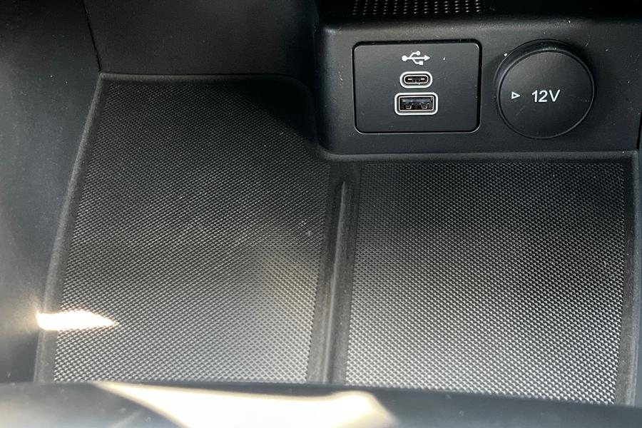 Ford Kuga Photo autoimg-fce6f81de860e113df1c5193b58d7ef90b6bb56d.jpg
