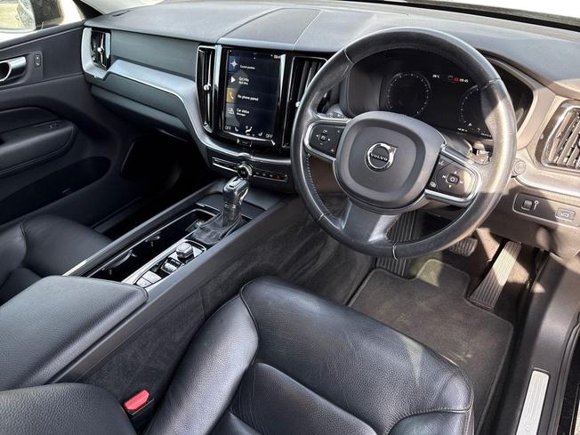 VOLVO XC60 Photo 6