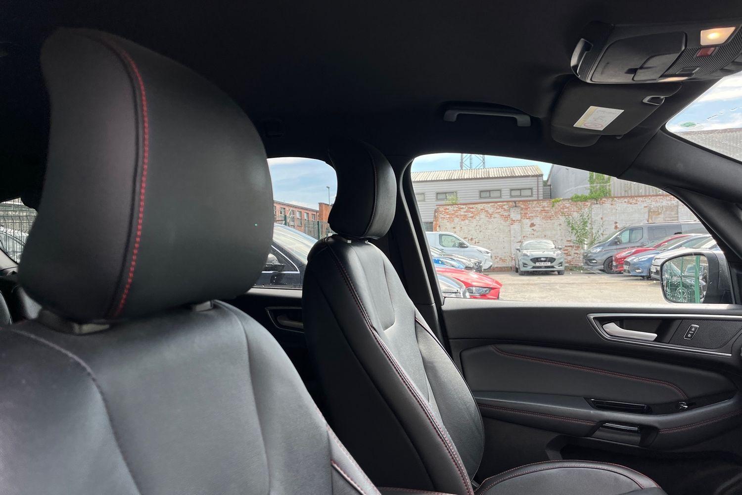 Ford S-MAX Photo 16