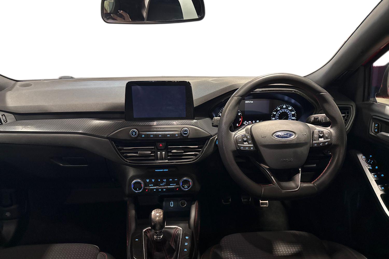 Ford Focus Photo 9