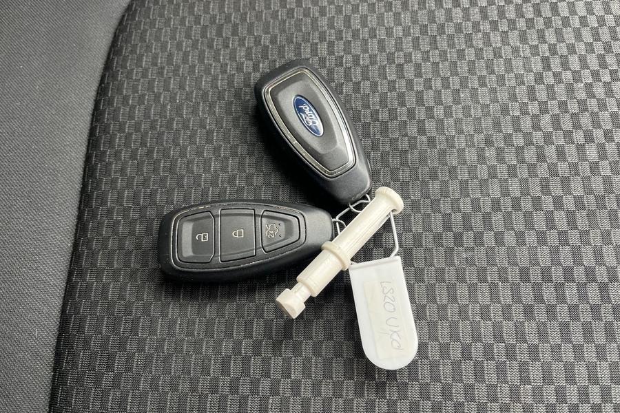 Ford Fiesta Photo autoimg-fcf39d26a5918d7ce07a54ca6f60333aa3996310.jpg