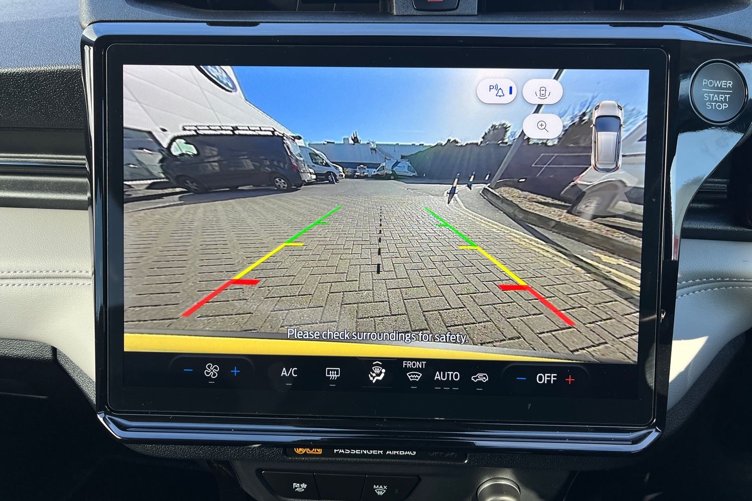 Ford Puma Gen-E Photo 33