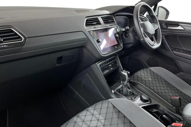 VOLKSWAGEN Tiguan Photo 2