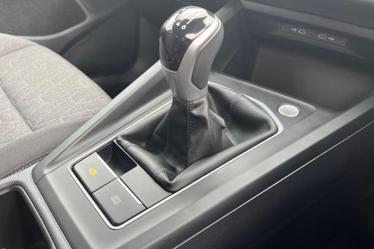 Volkswagen Golf Photo autoimg-fcf71e08ae2ae216ac79e55b6a914599124c87fb.jpg