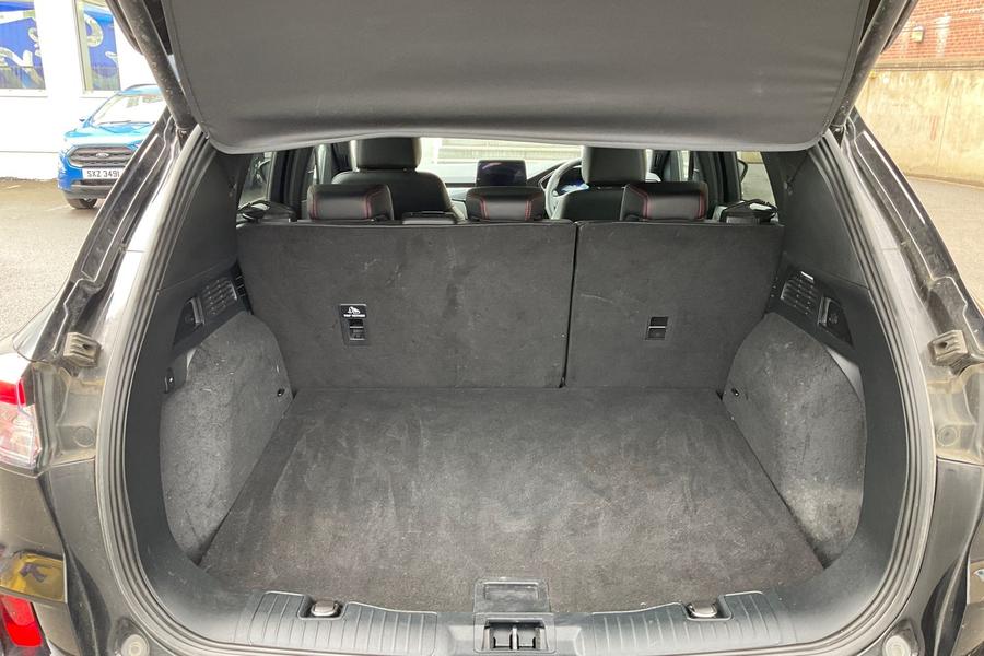 Ford KUGA Photo autoimg-fcf73abf4b231c077d7104bda5043d13b01a6b18.jpg