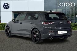 VOLKSWAGEN Golf Photo 3