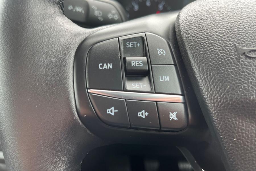 Ford Ford Focus Hatchback 1.0 EcoBoost Hybrid mHEV Titanium 5dr Photo autoimg-fd018d1ce4af5bca6509d134e9ccd5ead106dfdd.jpg