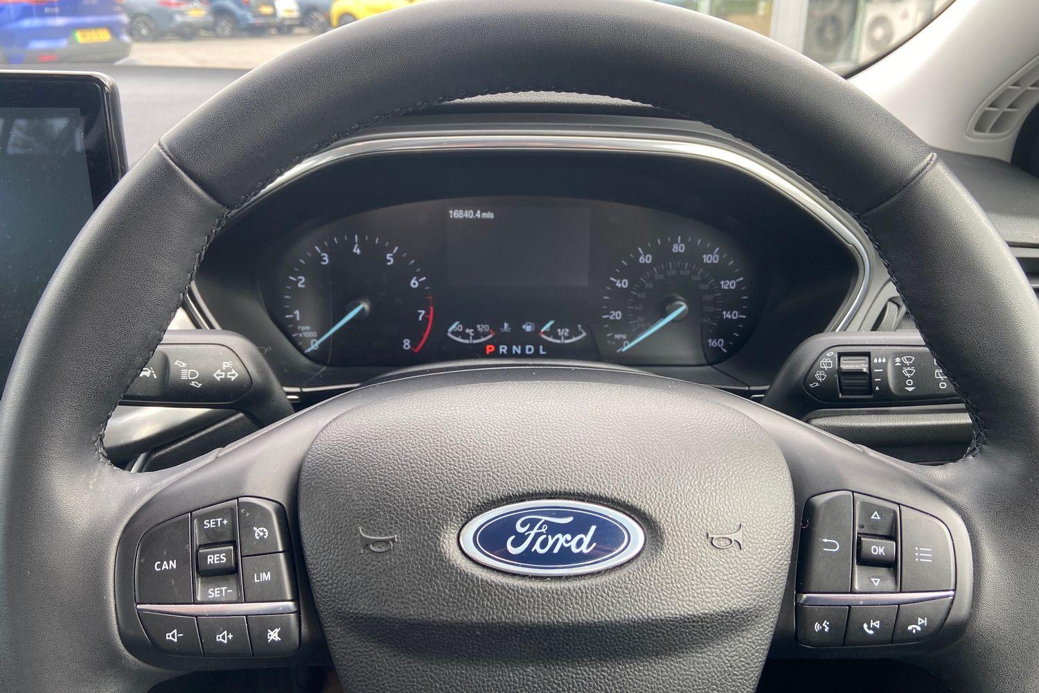 Ford FOCUS Photo 11