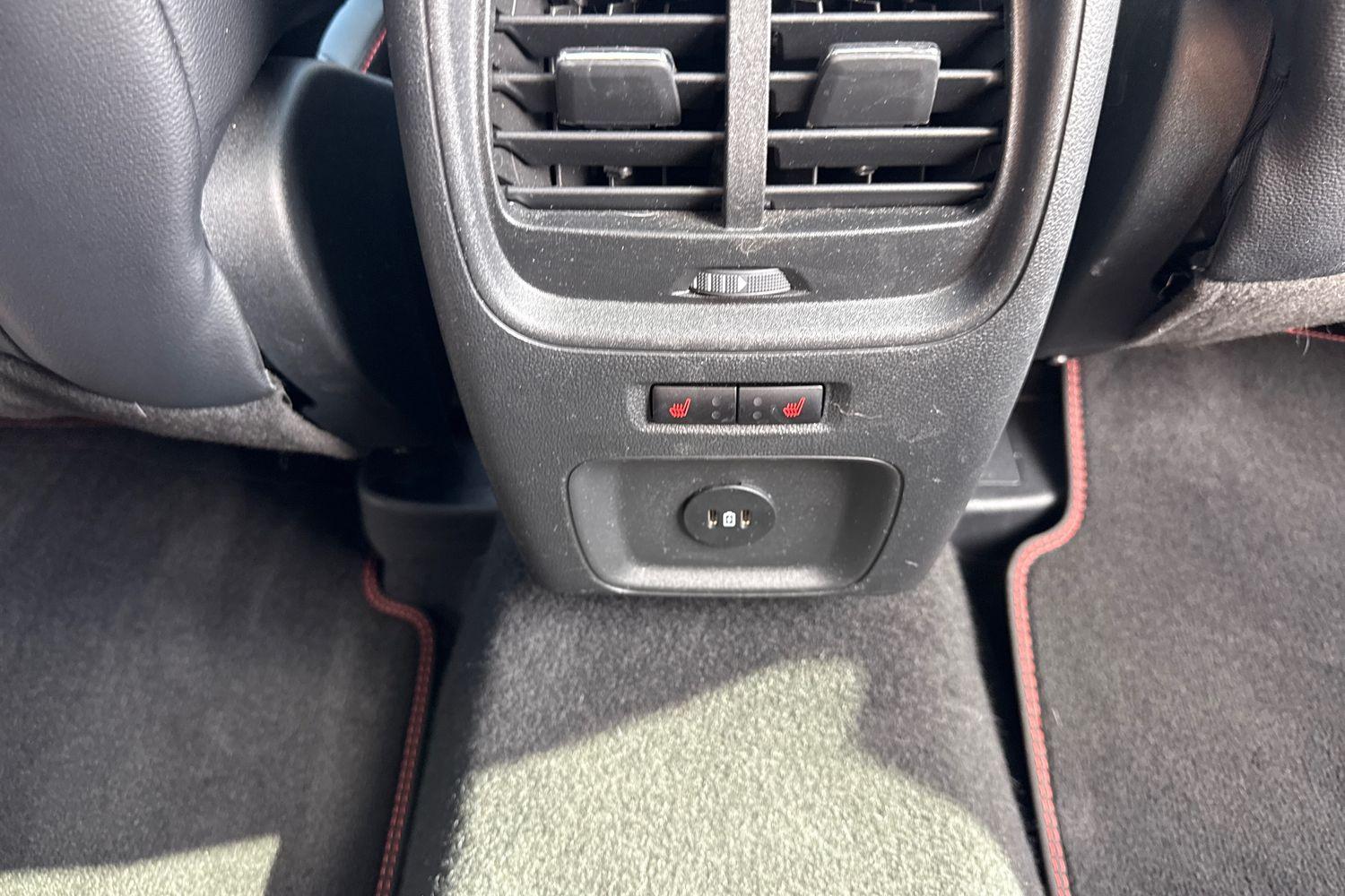 Ford KUGA Photo 24