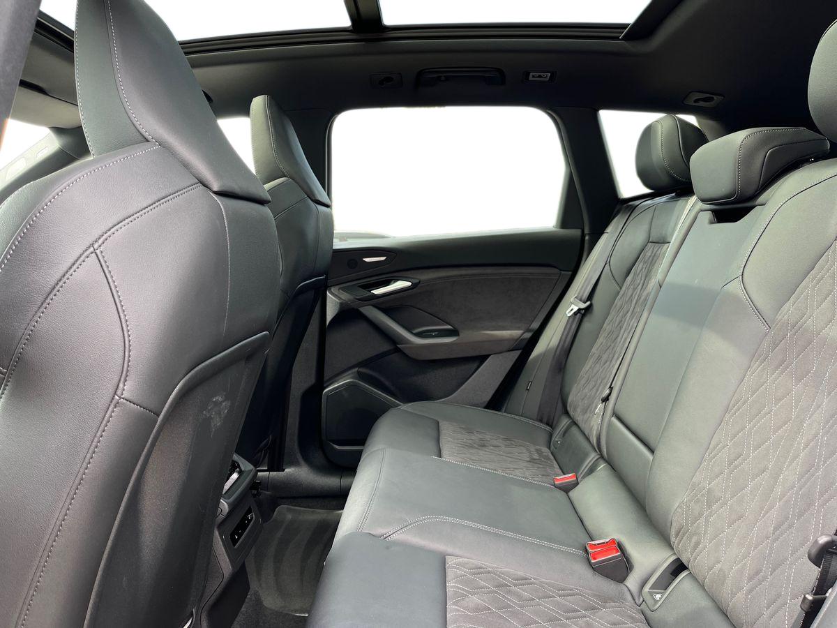 Audi Q6 e-tron Photo 3
