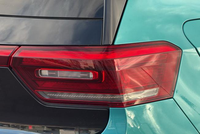 VOLKSWAGEN ID.3 Photo 18