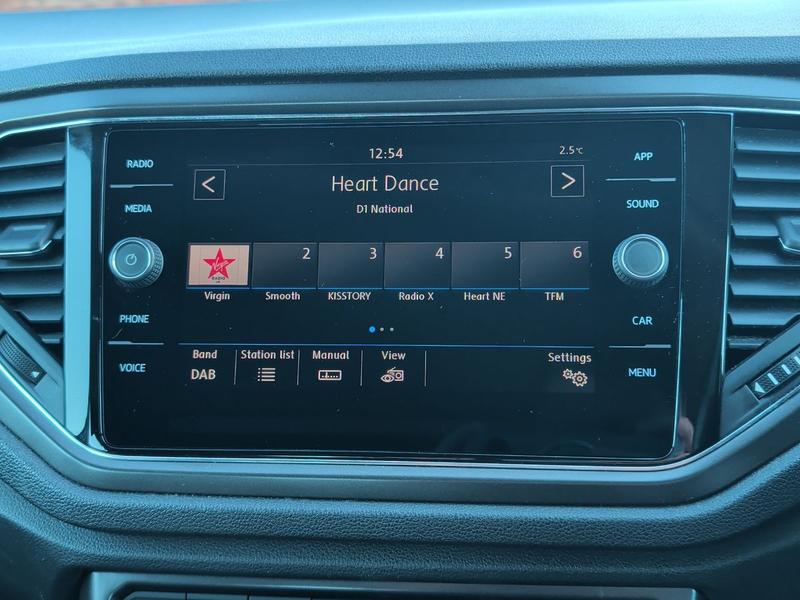 Used Volkswagen T-Roc NU69UJR 21