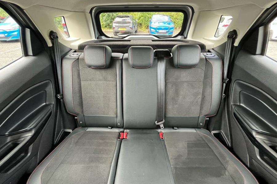 Ford ECOSPORT Photo autoimg-fd1527157a781dc8638c5c16e2cb5bf502e0139f.jpg