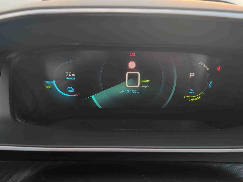 Used Peugeot E-2008 YD22ORO 14