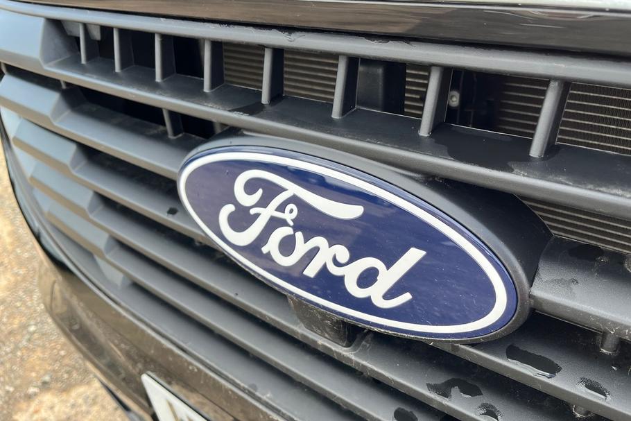 Used Ford TRANSIT CUSTOM WR75NBG 19
