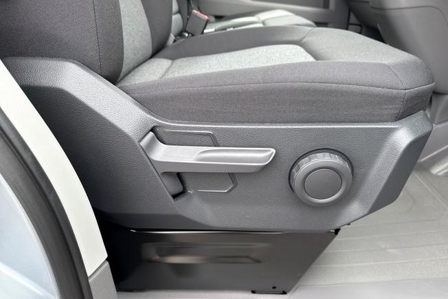 VOLKSWAGEN Crafter Photo 23