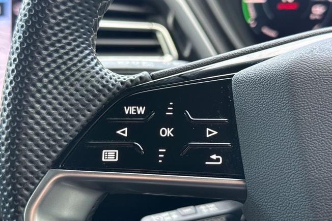 AUDI Q4 E-Tron Photo 16