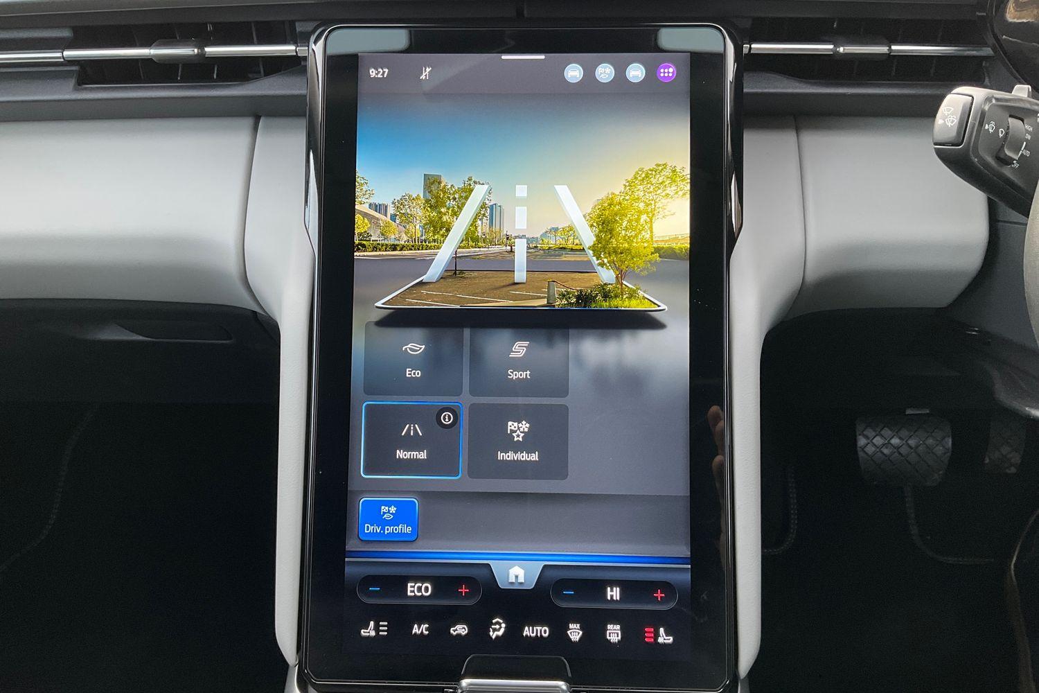 Ford EXPLORER Photo 27